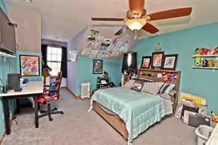 364 Joanne Ct, Bartonsville, PA 18321 - Photo 31