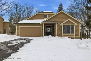 137 Laurel Ct, Tannersville, PA 18372 - Photo 1