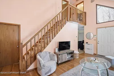  186 Pocono Boulevard, Bushkill, PA 18324 - Photo 9