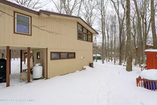 250 White Pine Dr, Pocono Lake, PA 18347 - Photo 9