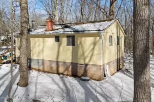 129 Buck Run Dr, Milford, PA 18337 - Photo 3