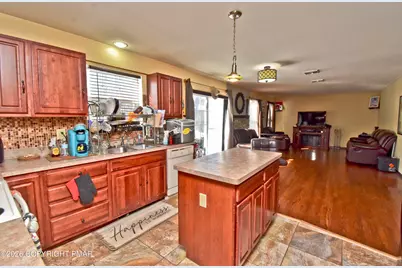  153 Totteridge Road, Middle Smithfield, PA 18324 - Photo 9