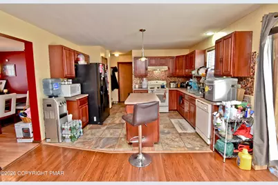  153 Totteridge Road, Middle Smithfield, PA 18324 - Photo 5