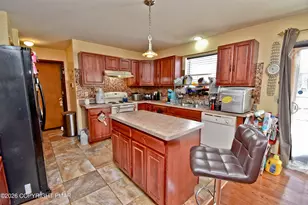 153 Totteridge Rd, Middle Smithfield, PA 18324 - Photo 7