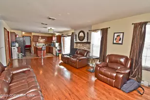 153 Totteridge Rd, Middle Smithfield, PA 18324 - Photo 3