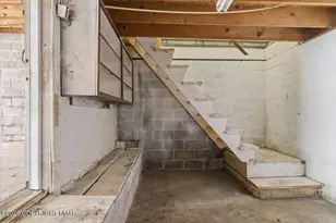 512 Broad St, Pittston, PA 18640 - Photo 27