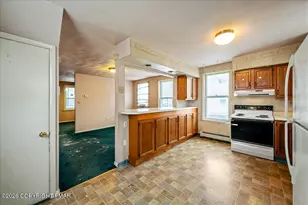 17 Griffith Ln, Wilkes Barre, PA 18702 - Photo 9