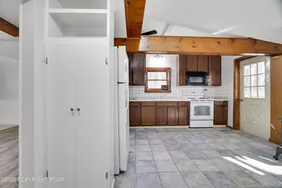  122 Kocher Lane, Wind Gap, PA 18091 - Photo 5