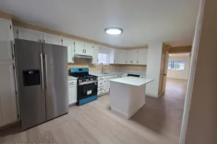 17 E Charles St, Plains, PA 18705 - Photo 7