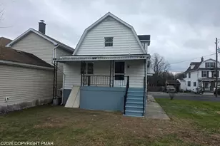 17 E Charles St, Plains, PA 18705 - Photo 25