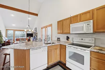  207 Sycamore Court, Tannersville, PA 18372 - Photo 15
