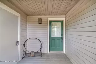 183 Hawthorne Ct, Tannersville, PA 18372 - Photo 9