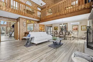 176 Manchester Dr, Bushkill, PA 18324 - Photo 5