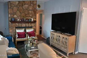 2123 Green Mountain Dr, East Stroudsburg, PA 18301 - Photo 7