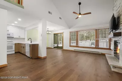  143 Pine Court, Tannersville, PA 18372 - Photo 7