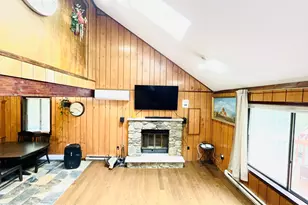 72 Creek View Dr E, Gouldsboro, PA 18424 - Photo 11