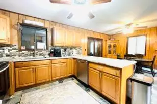 72 Creekview Dr E, Gouldsboro, PA 18424 - Photo 5