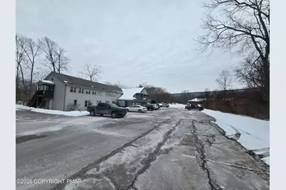  106 Shawnee Square Dr, First Floor, East Stroudsburg, PA 18301 - Photo 17