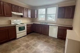1148 W Main St, Stroudsburg, PA 18360 - Photo 3