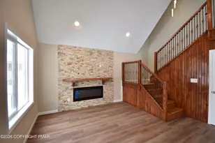 108 Stag Ct, Bushkill, PA 18324 - Photo 9