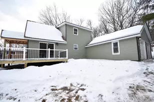 108 Stag Ct, Bushkill, PA 18324 - Photo 7