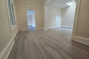 4 N 6th St, Stroudsburg, PA 18360 - Photo 9