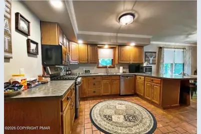  212 Bear Run Drive, Drums, PA 18222 - Photo 5