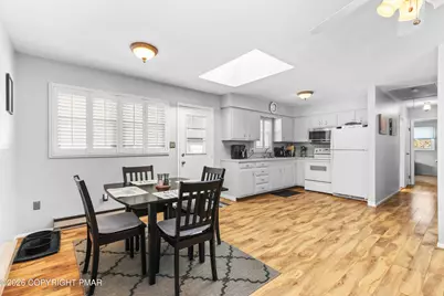  107 Stonecrest Drive, Moosic, PA 18507 - Photo 11