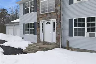 959 Cricket Ln, Long Pond, PA 18334 - Photo 5