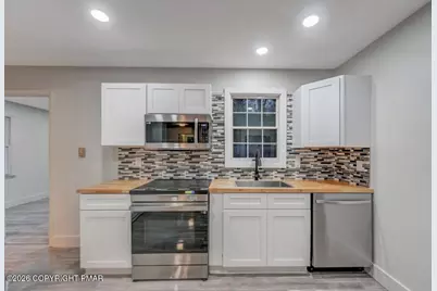  384 Devils Hole Road, Cresco, PA 18326 - Photo 17