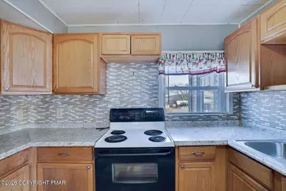  402 Elizabeth Street, Towanda, PA 18848 - Photo 9