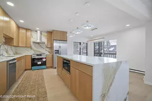 402 Shiny Mountain Ct, Greentown, PA 18426 - Photo 39