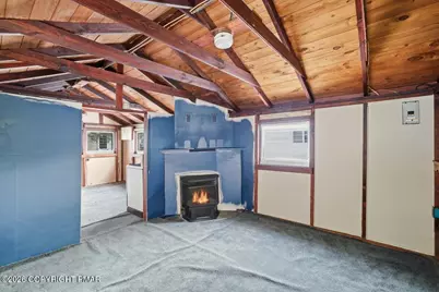  107 Circle Lane, Greentown, PA 18426 - Photo 7