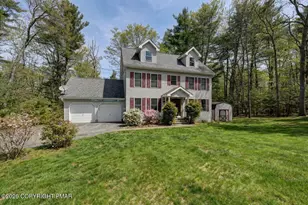 7280 Moss Dr, Swiftwater, PA 18370 - Photo 3