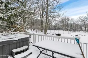 22 Mountainwoods Dr, Lake Harmony, PA 18624 - Photo 37