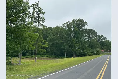  183 Saddle Creek Drive, Mount Bethel, PA 18343 - Photo 3