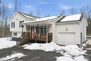 199 Magic Mountain Rd, Henryville, PA 18332 - Photo 3