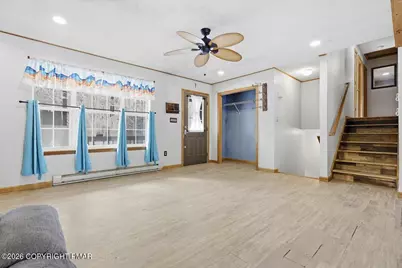  199 Magic Mountain Road, Henryville, PA 18332 - Photo 9