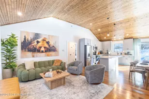 201 Sun Valley Dr Dr, Blakeslee, PA 18610 - Photo 3