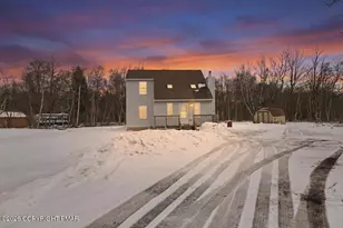 2540 Allegheny Dr, Blakeslee, PA 18610 - Photo 1