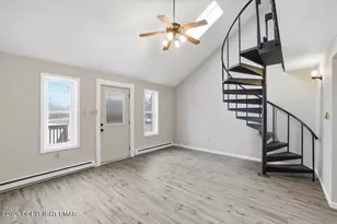 2540 Allegheny Dr, Blakeslee, PA 18610 - Photo 3