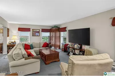  216 Pheasant Place, Tobyhanna, PA 18466 - Photo 9