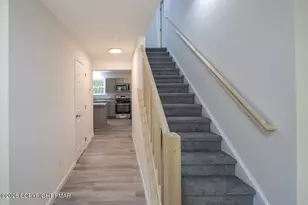 8321 Utopia Ln, East Stroudsburg, PA 18302 - Photo 5