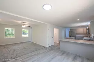 8321 Utopia Ln, East Stroudsburg, PA 18302 - Photo 15