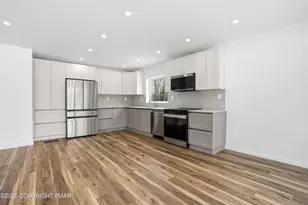 48 Grandview Dr, Lake Ariel, PA 18436 - Photo 15