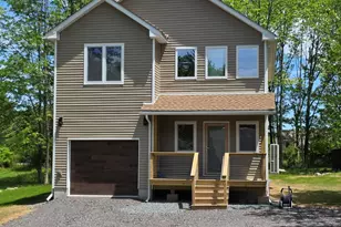 48 Grandview Dr, Lake Ariel, PA 18436 - Photo 1