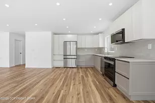 48 Grandview Dr, Lake Ariel, PA 18436 - Photo 17