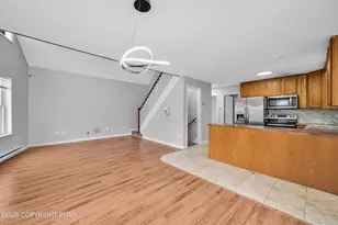 252 Greenbriar Cir, Tobyhanna, PA 18466 - Photo 15