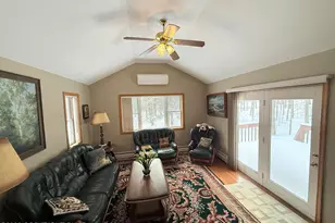 98 Bender Rd, Gouldsboro, PA 18424 - Photo 9