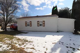 1233 Valley Forge Dr, Walnutport, PA 18088 - Photo 43